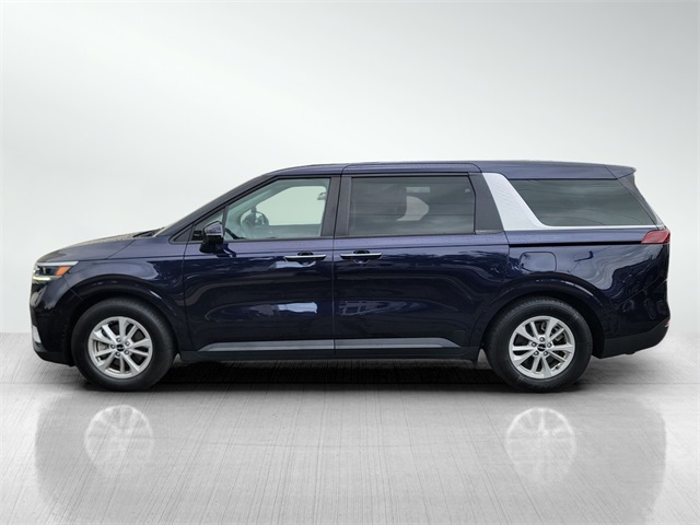 2022 Kia Carnival LX photo 8