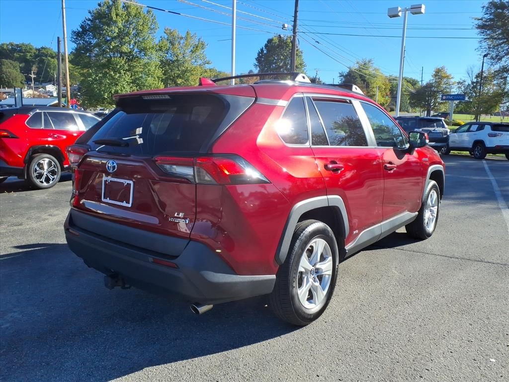 2020 Toyota RAV4 Hybrid LE photo 3