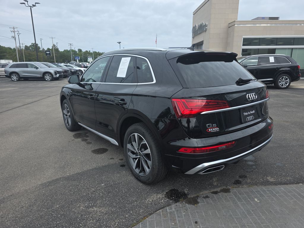 2025 Audi Q5 45 S line Premium photo 2