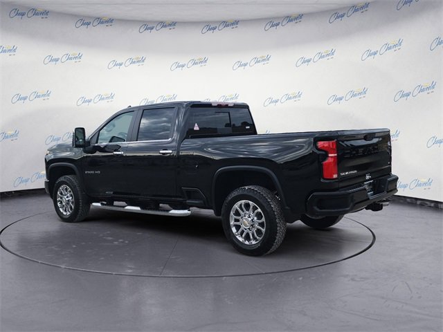 2025 Chevrolet Silverado 2500HD LT photo 3