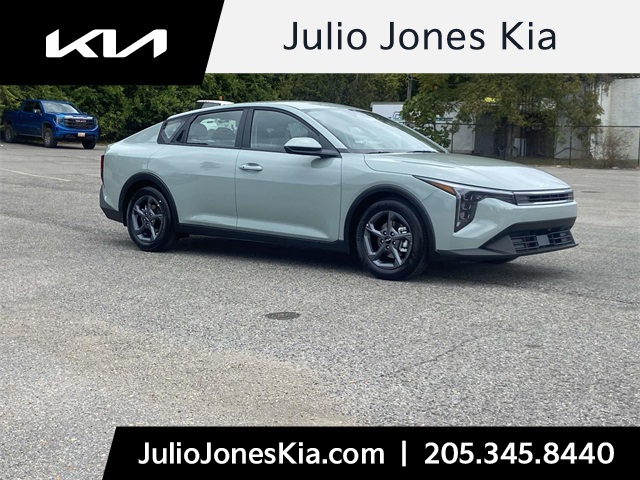 2025 Kia K4 LXS's photo