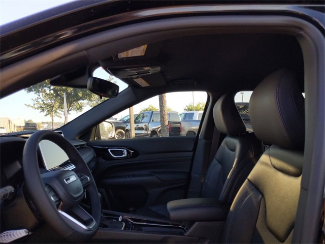 2026 Jeep Compass Latitude photo 14