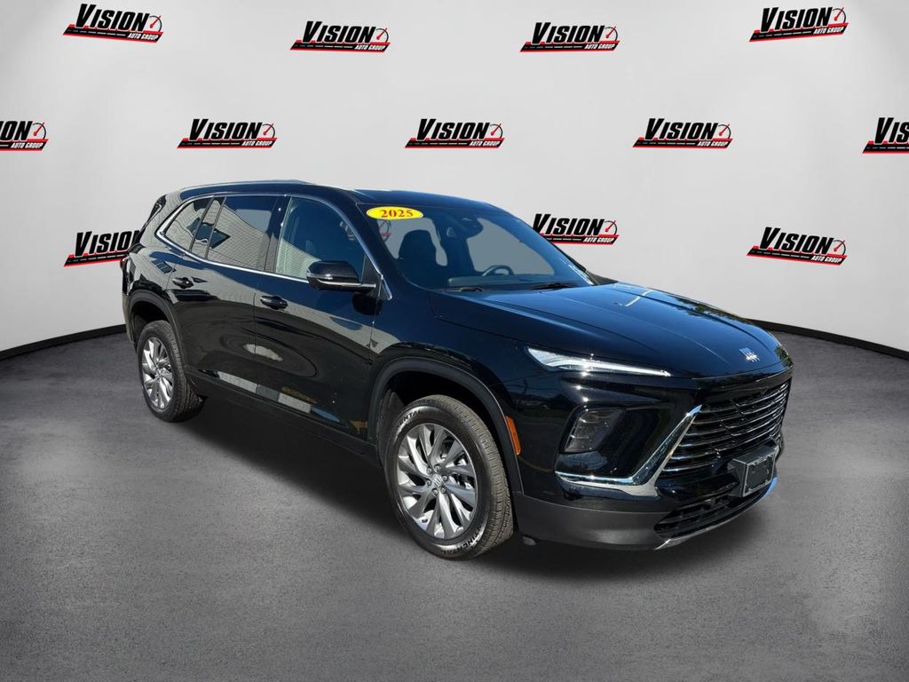 2025 Buick Enclave Preferred photo 3