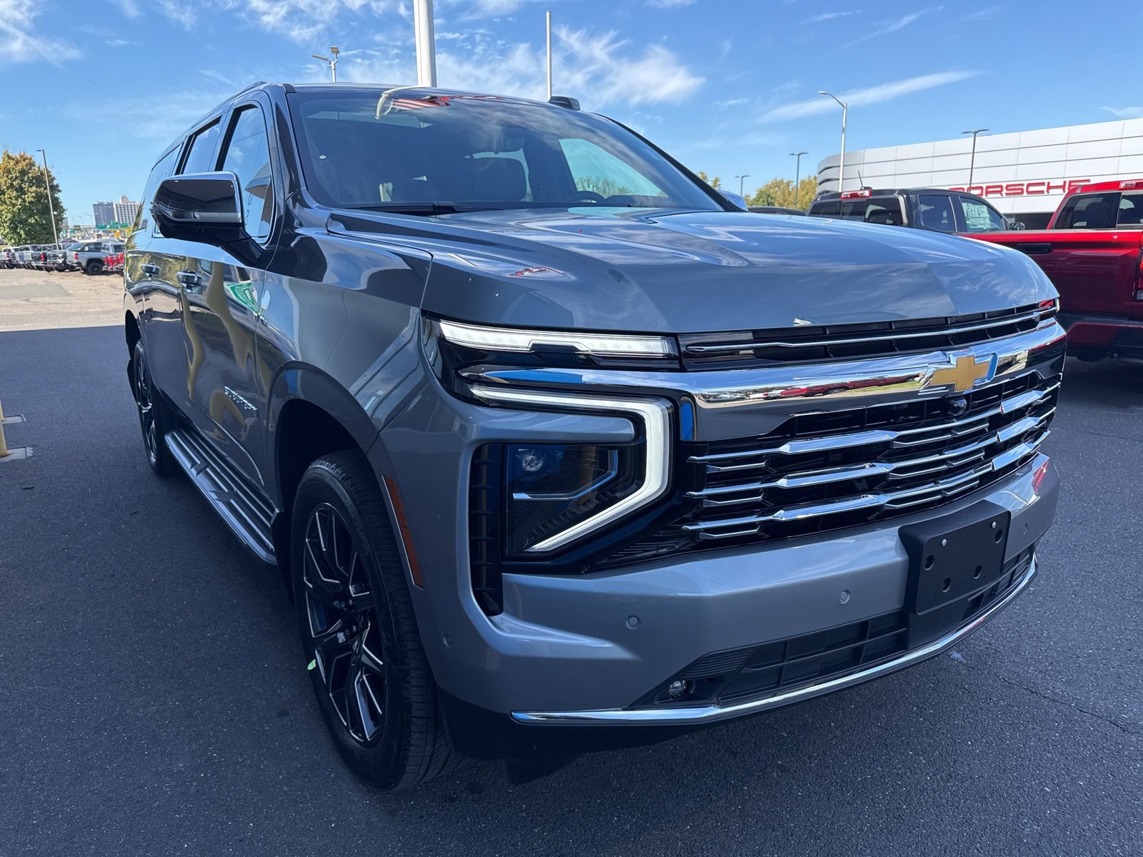 2026 Chevrolet Suburban Premier photo 4
