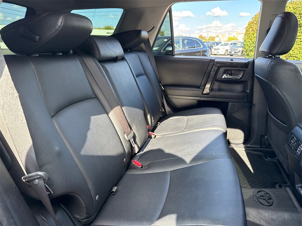 2023 Toyota 4Runner TRD Off-Road photo 34