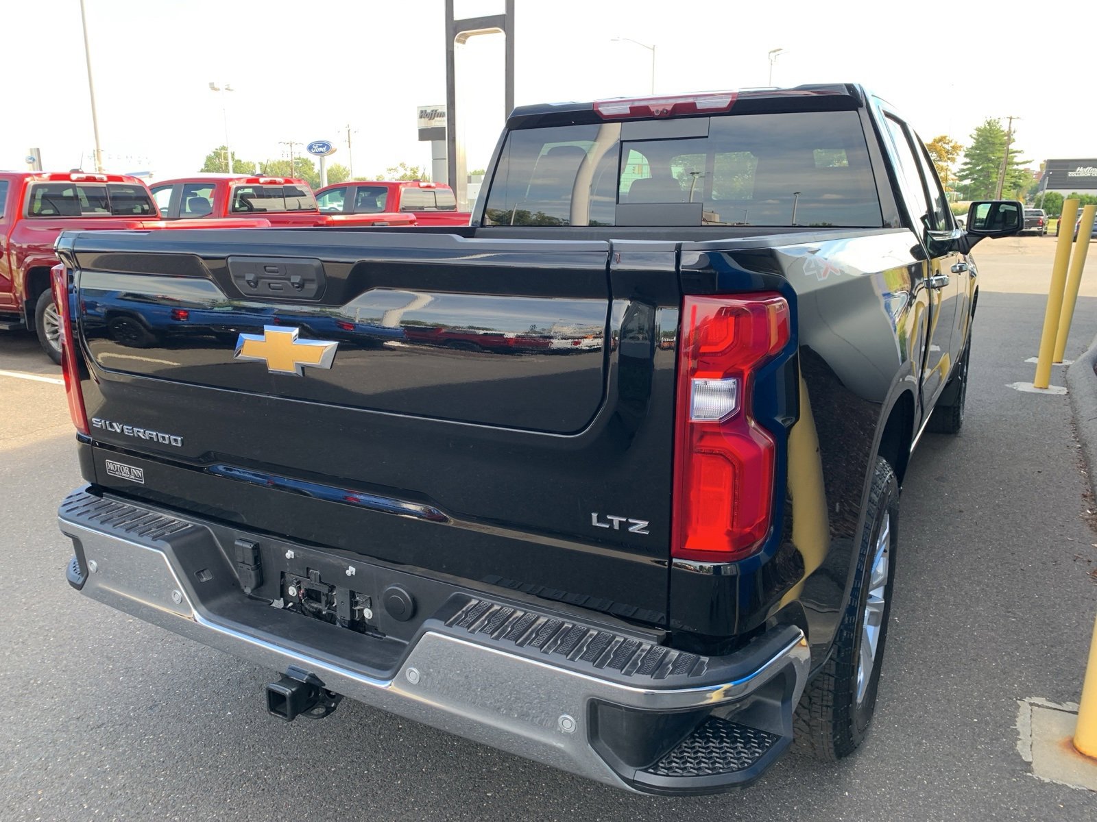2025 Chevrolet Silverado 1500 LTZ photo 5
