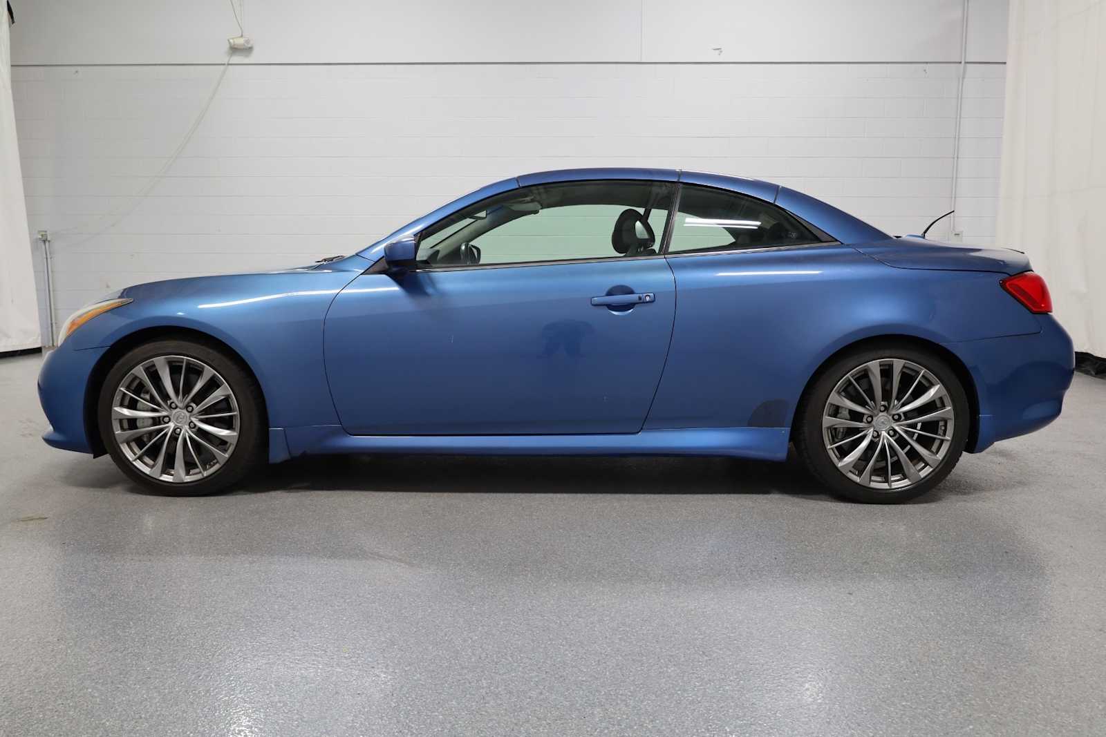 2013 Infiniti G37 Base photo 2