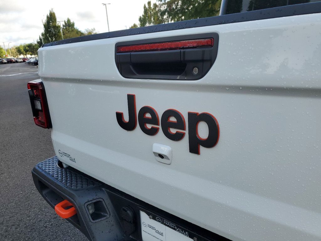 2025 Jeep Gladiator Mojave photo 4