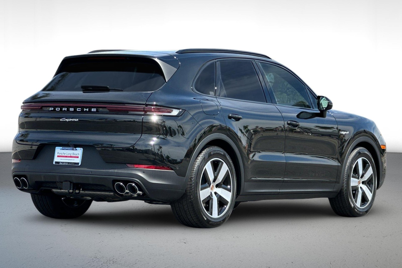 2026 Porsche Cayenne E-Hybrid photo 7