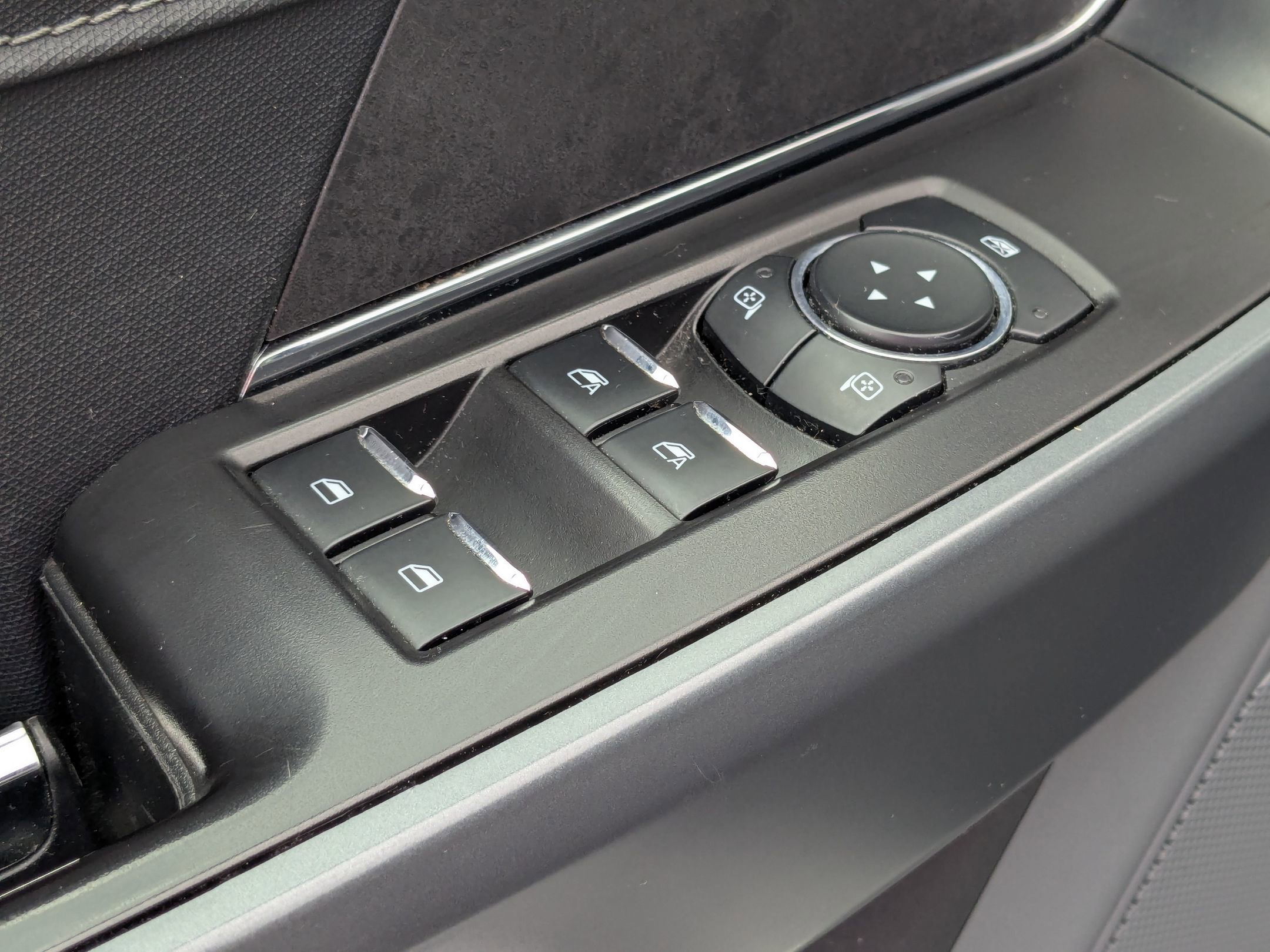 2024 Ford F-150 XLT photo 13