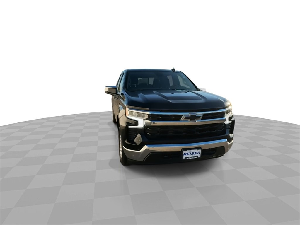 2022 Chevrolet Silverado 1500 LT photo 3