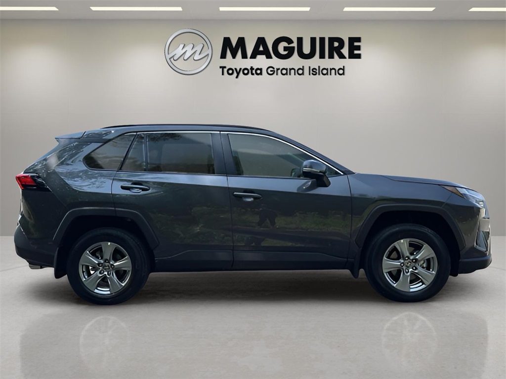 2025 Toyota RAV4 XLE photo 2
