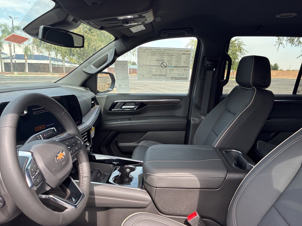2025 Chevrolet Tahoe Premier photo 16