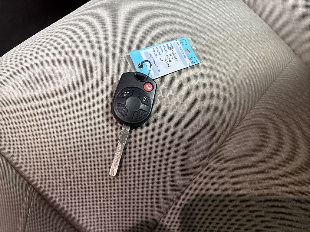 2018 Ford Escape SE photo 29