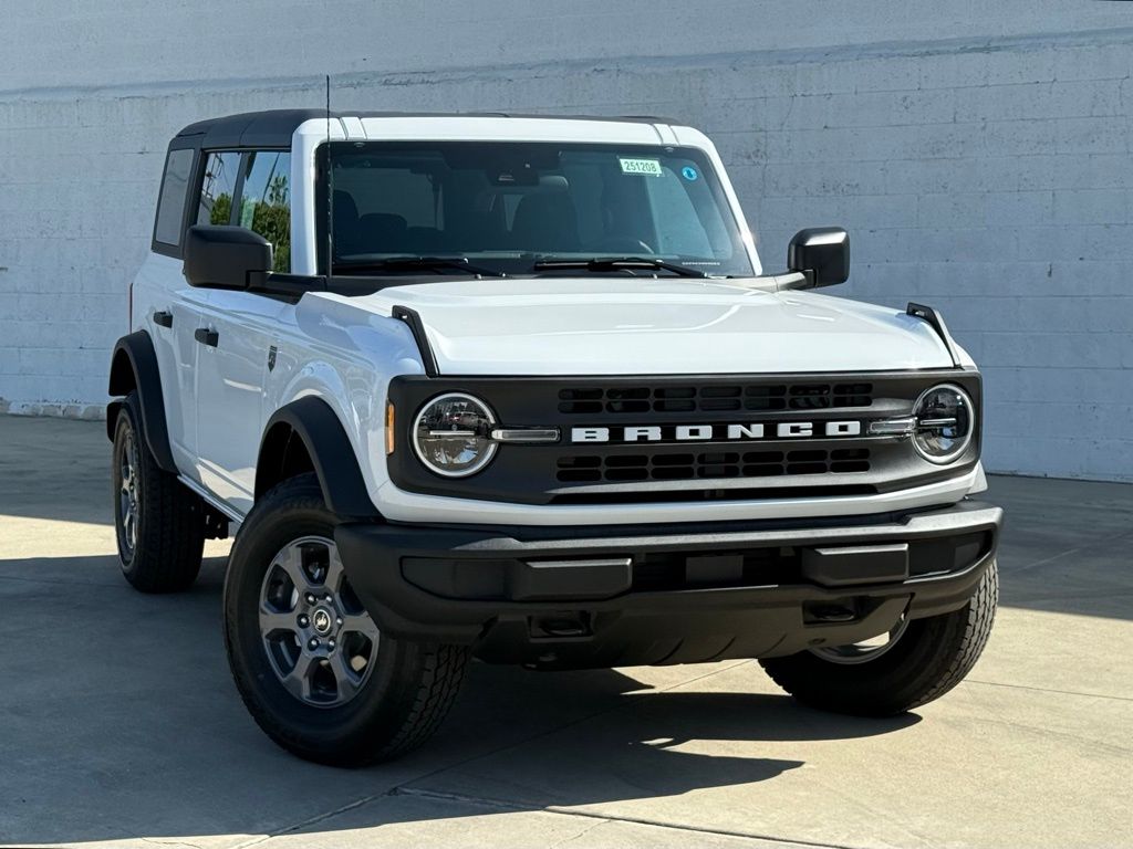 2025 Ford Bronco Big Bend photo 2