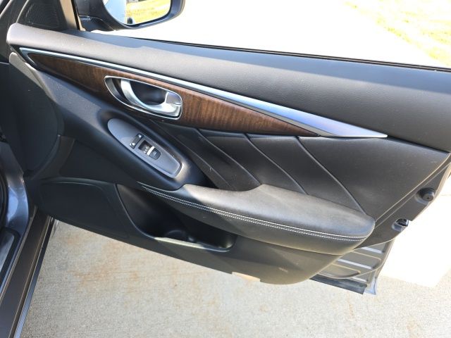 2018 Infiniti Q50 3.0t LUXE photo 29