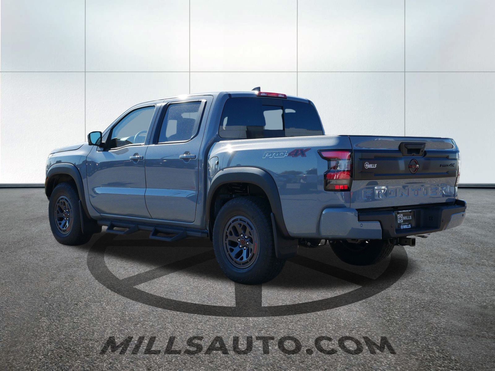 2026 Nissan Frontier Crew Cab PRO-4X photo 3
