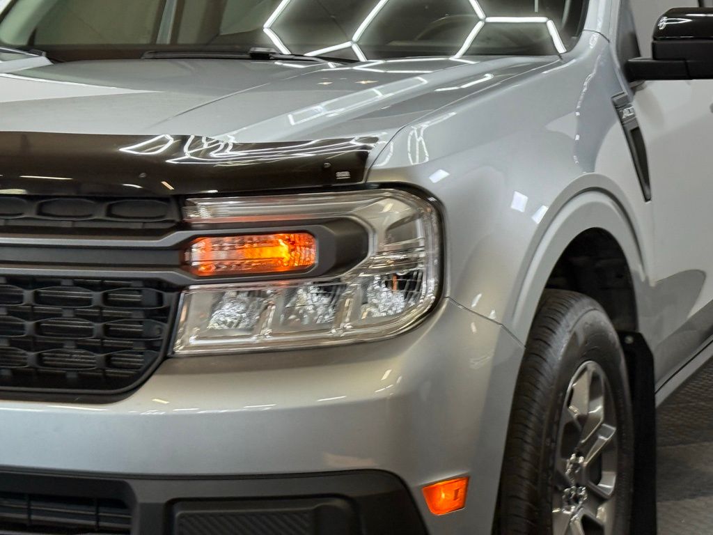 2024 Ford Maverick XLT photo 3