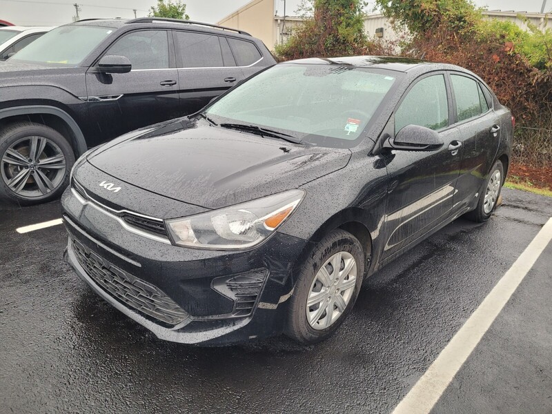 2022 Kia Rio LX photo 3