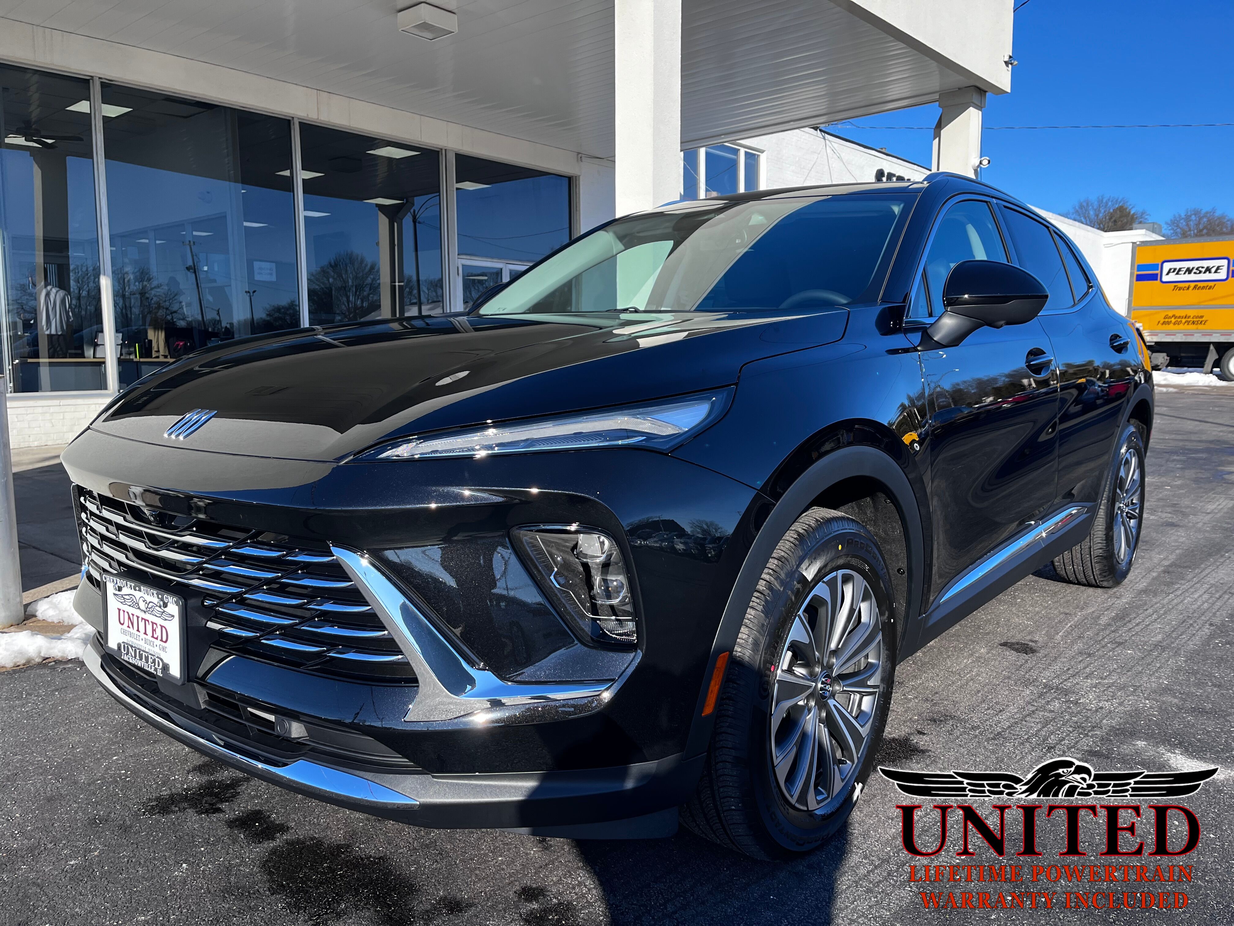 2025 Buick Envision Preferred's photo