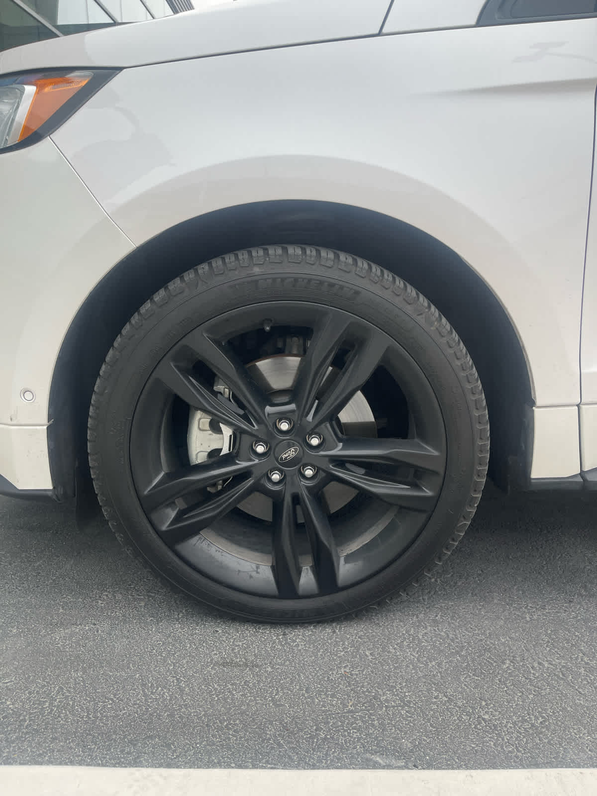 2019 Ford Edge ST's photo