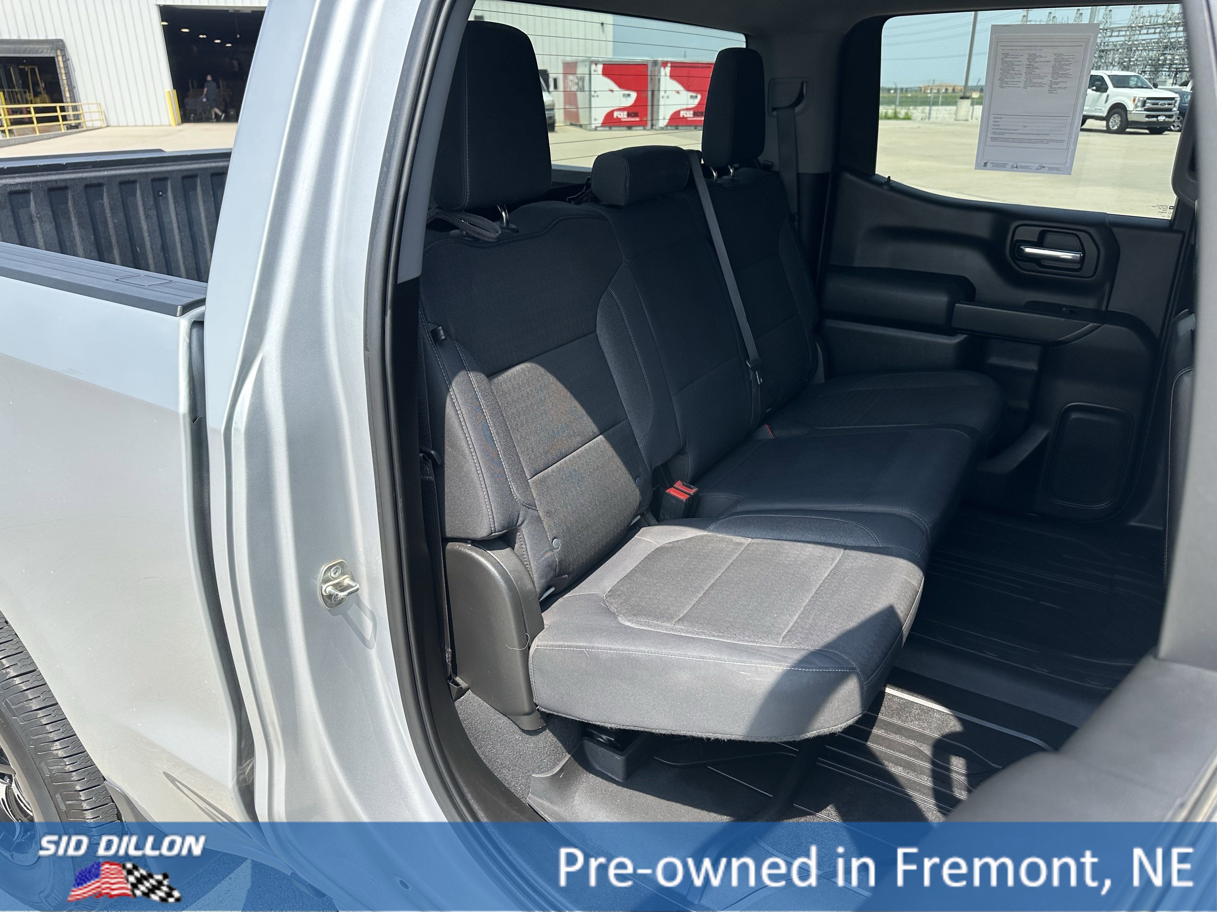 2019 Chevrolet Silverado 1500 LT photo 7