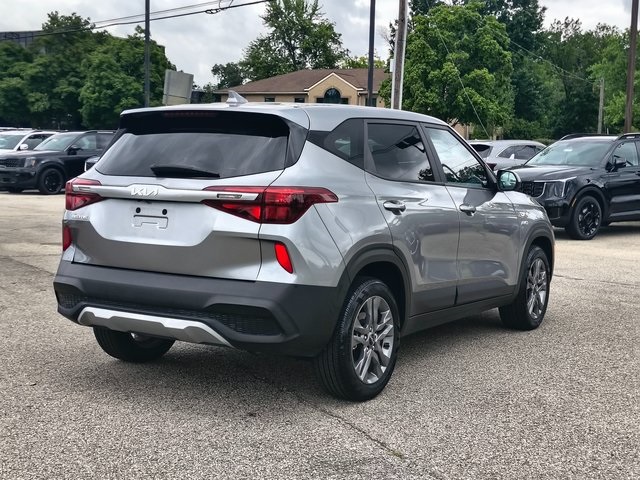 2023 Kia Seltos LX photo 10