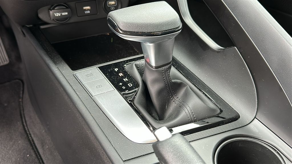 2023 Hyundai Elantra SEL photo 18