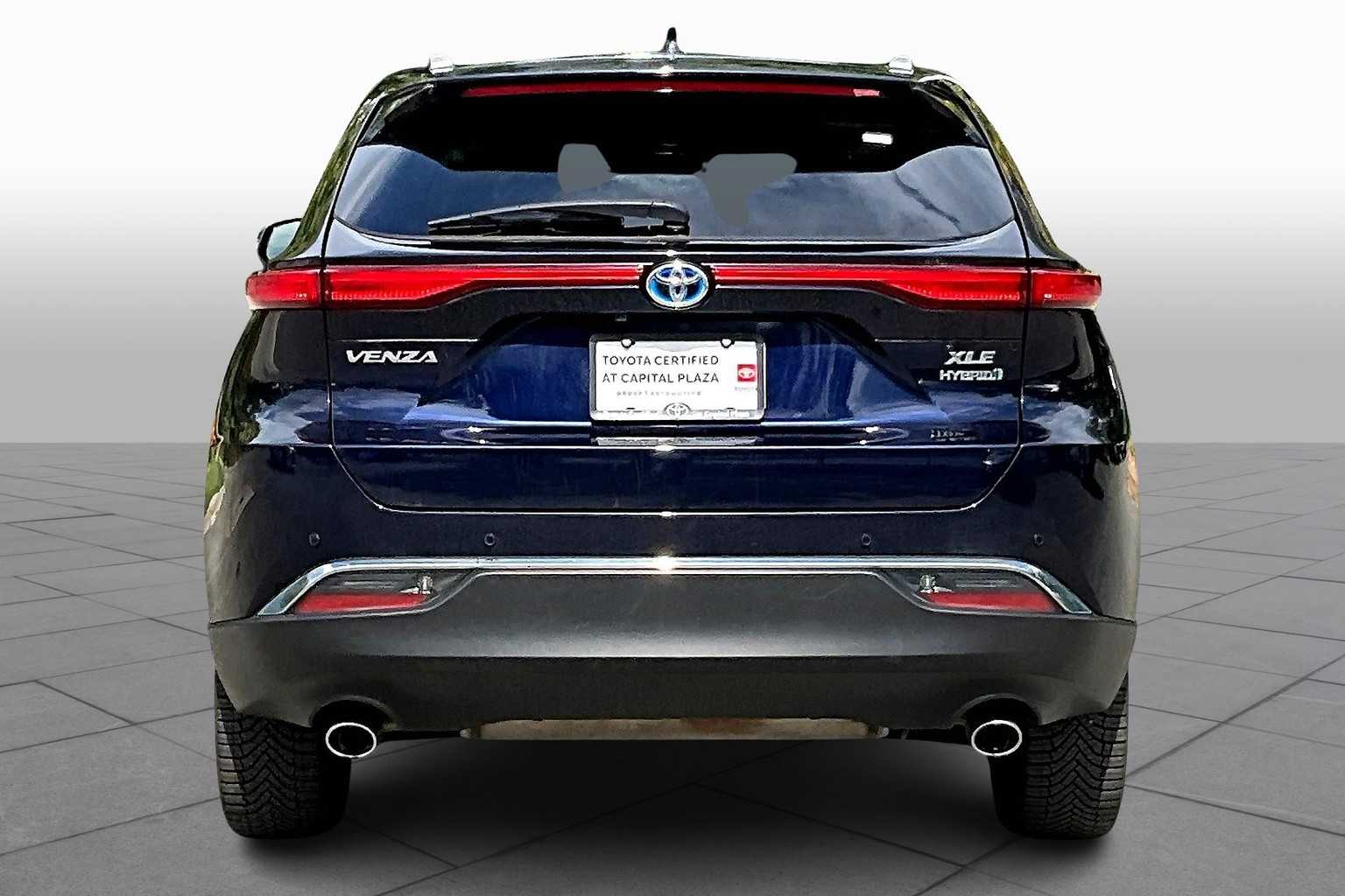 2022 Toyota Venza XLE photo 4