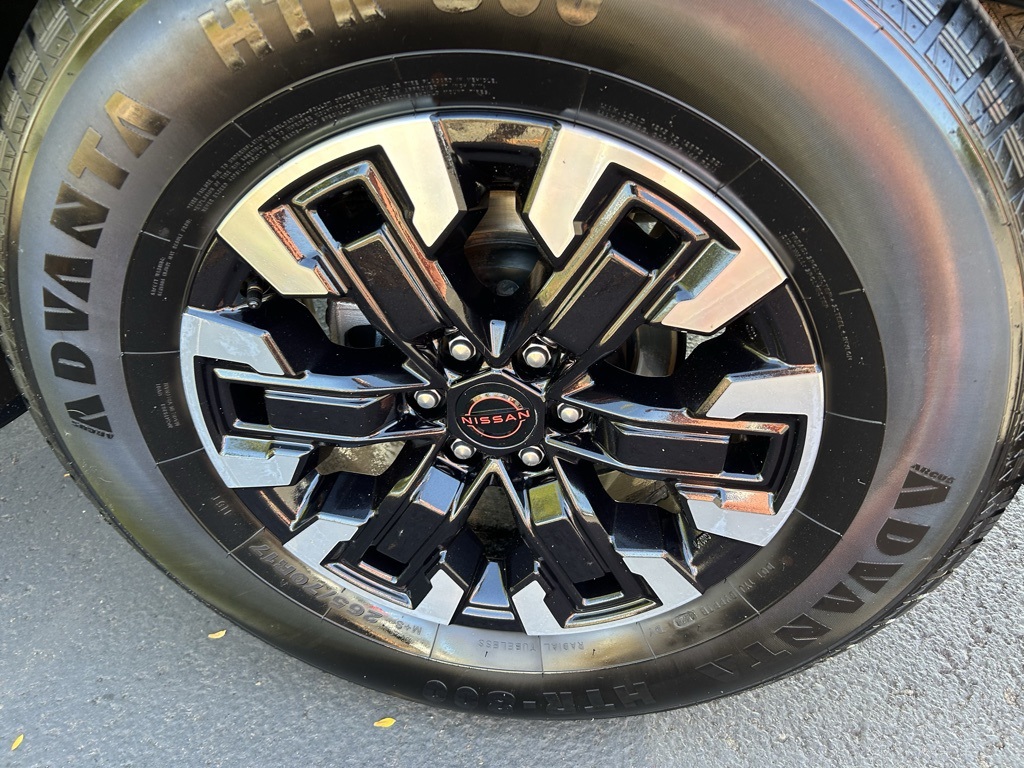 2022 Nissan Frontier PRO-X photo 7