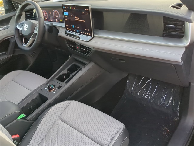 2025 Volkswagen Tiguan SE R-Line Black photo 3