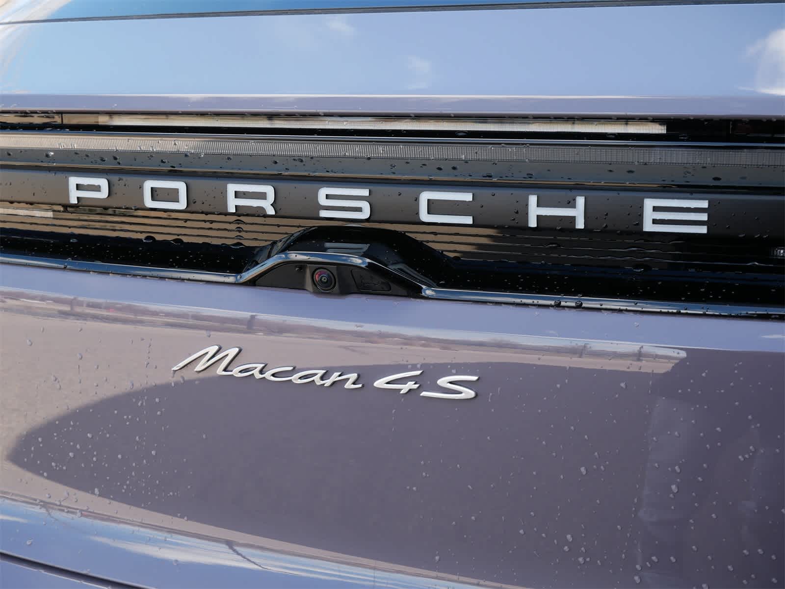 2025 Porsche Macan Electric photo 21