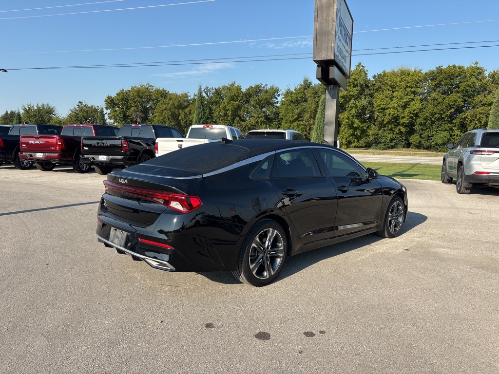 2022 Kia K5 EX photo 3