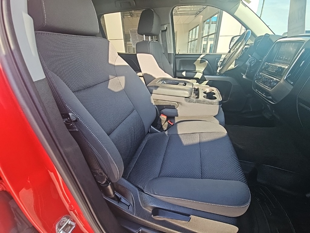 2018 Chevrolet Silverado 1500 LT photo 19