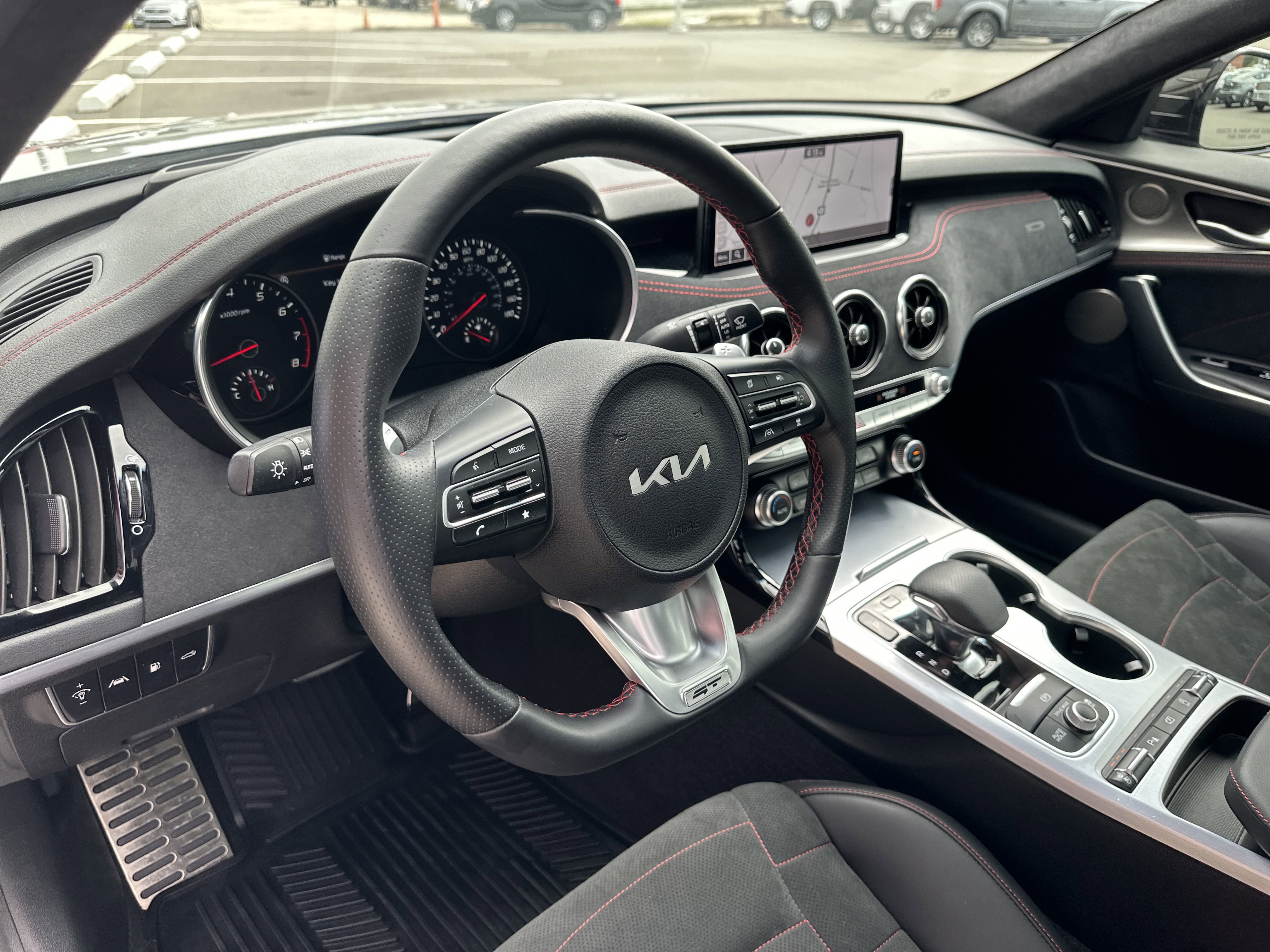 2023 Kia Stinger GT2 photo 10