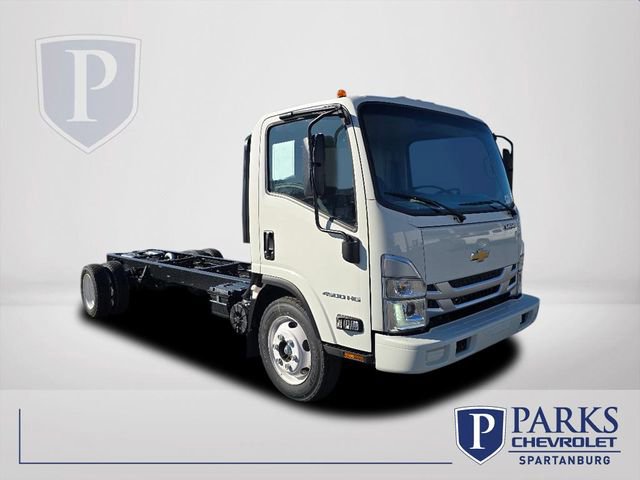 2025 Chevrolet Low Cab Forward Base's photo