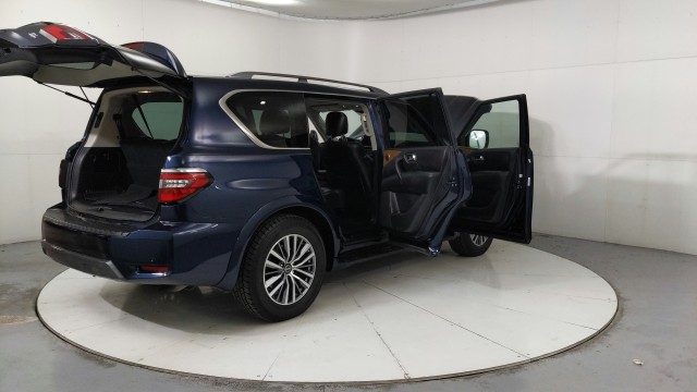 Used 2023  Nissan SL image 11