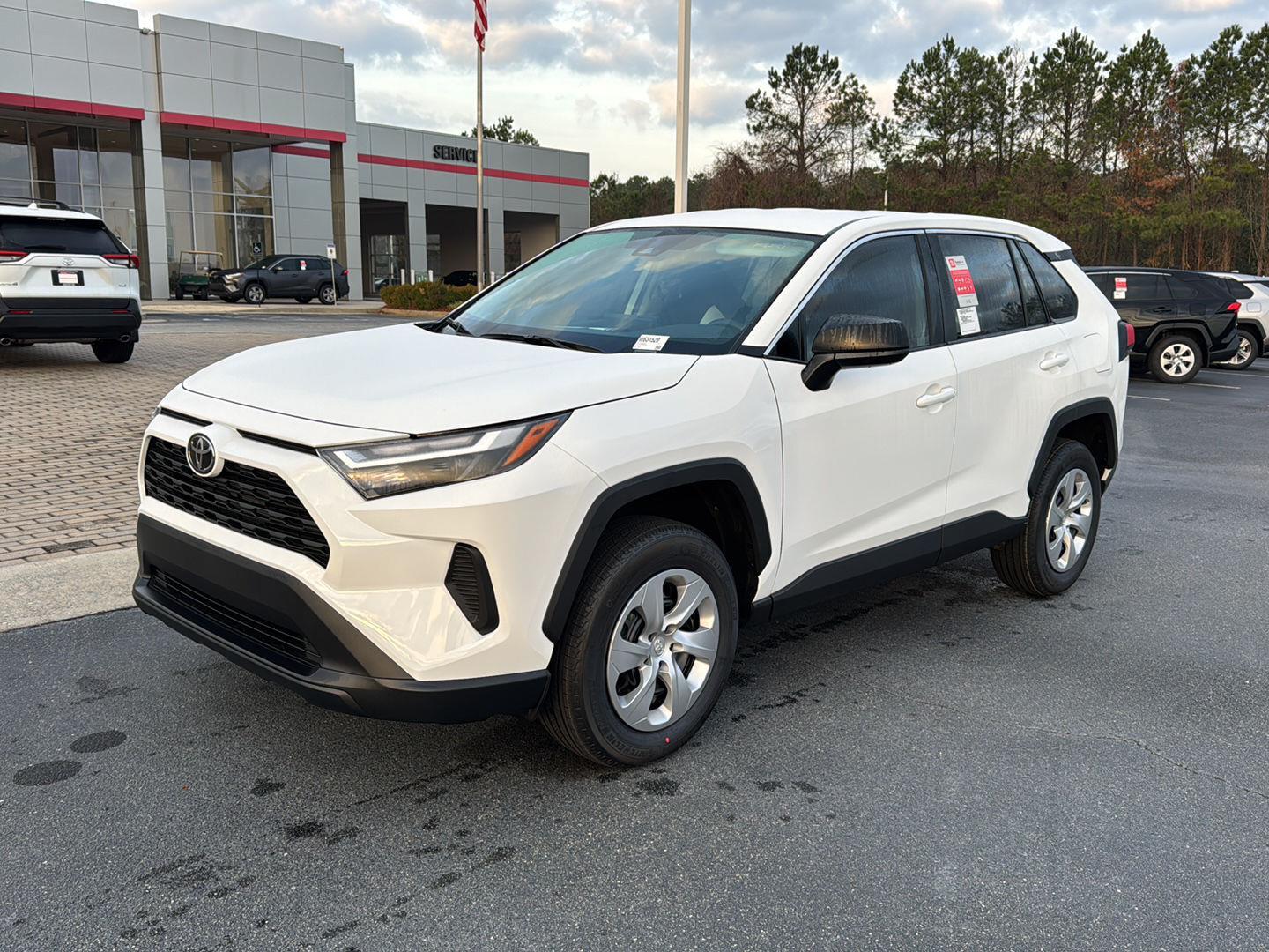 2025 Toyota RAV4 LE