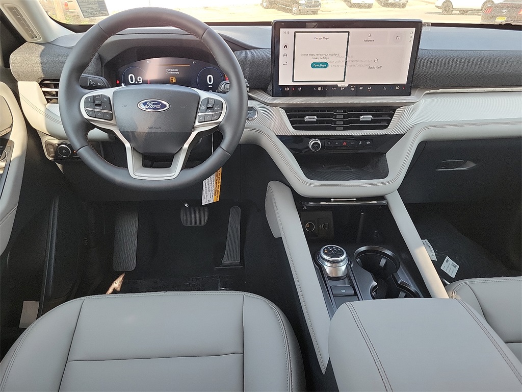 2025 Ford Explorer photo 10