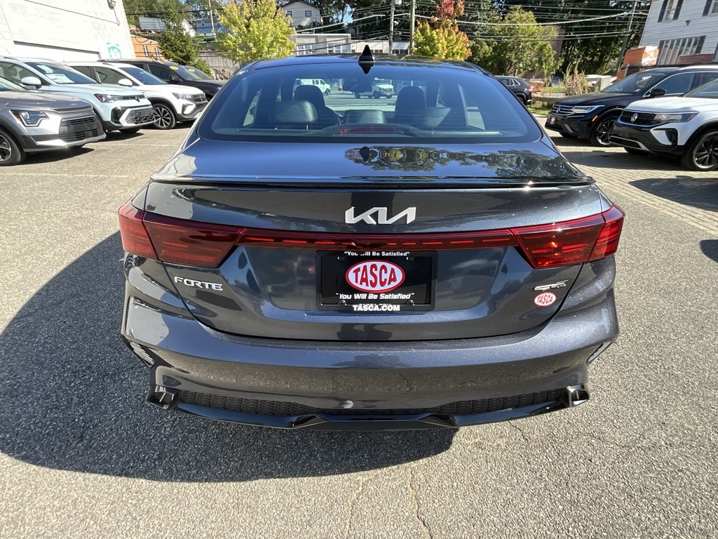 2023 Kia Forte GT-Line photo 3