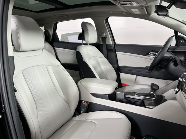 2026 Kia Sportage EX photo 12