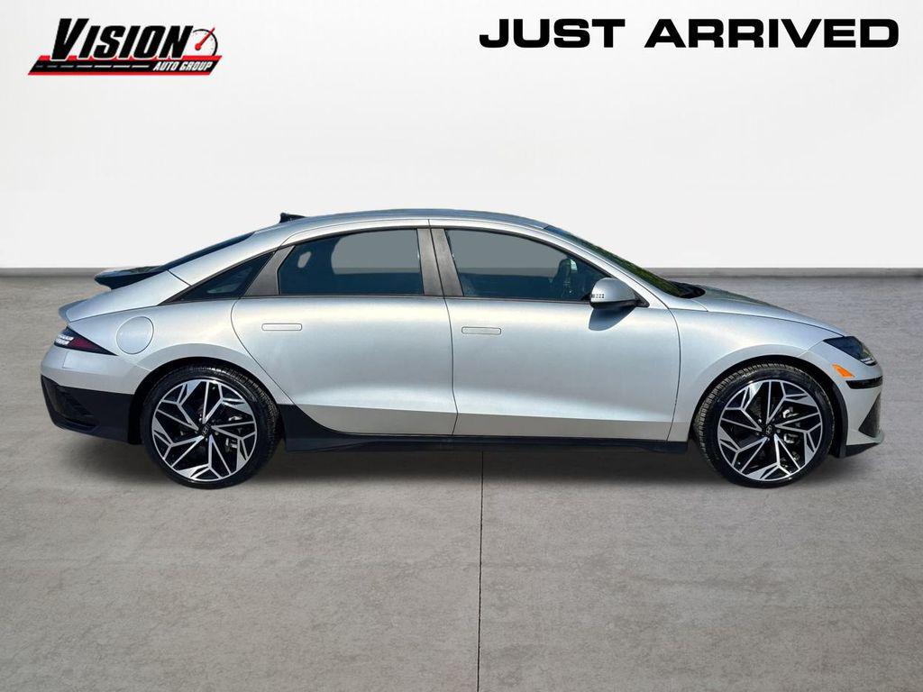 2025 Hyundai Ioniq 6 SEL photo 4
