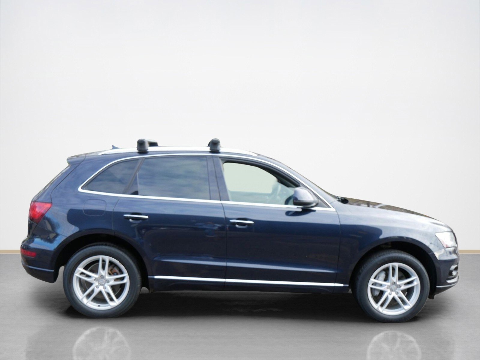 2015 Audi Q5 3.0T Prestige Premium photo 2