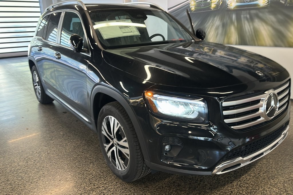 2025 Mercedes-Benz GLB Base's photo
