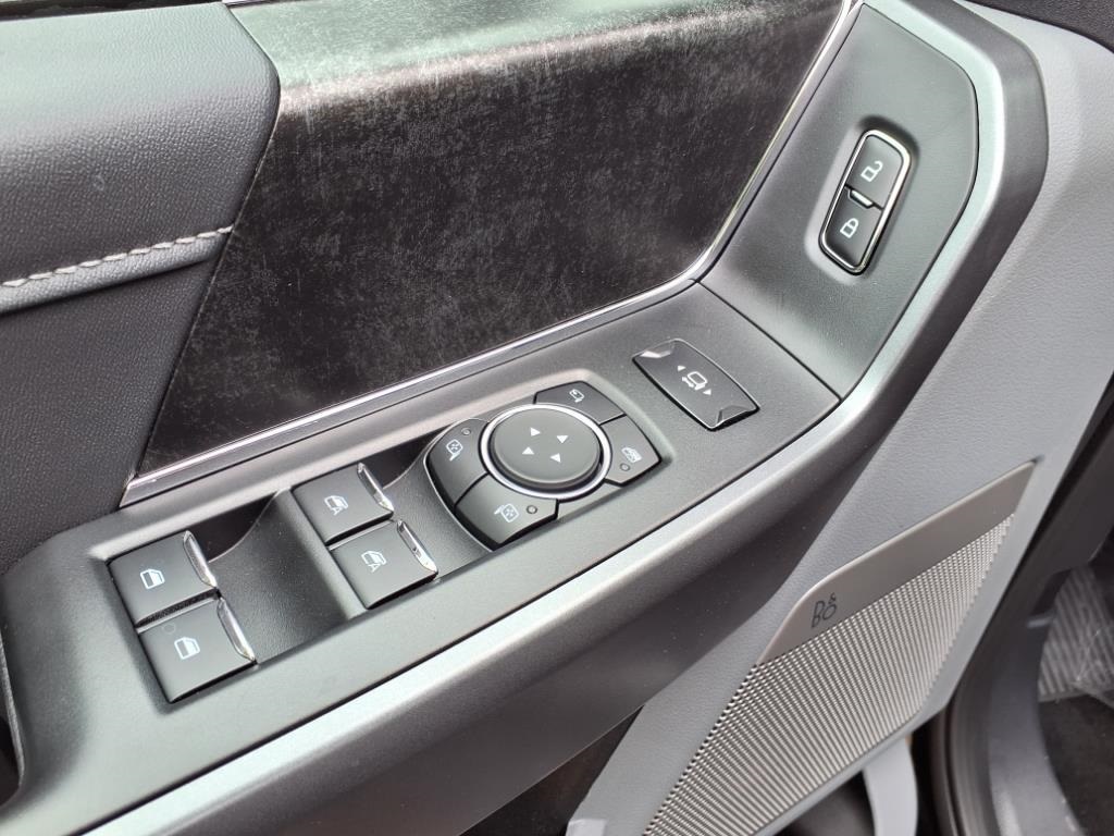 2025 Ford F-350 XLT photo 16