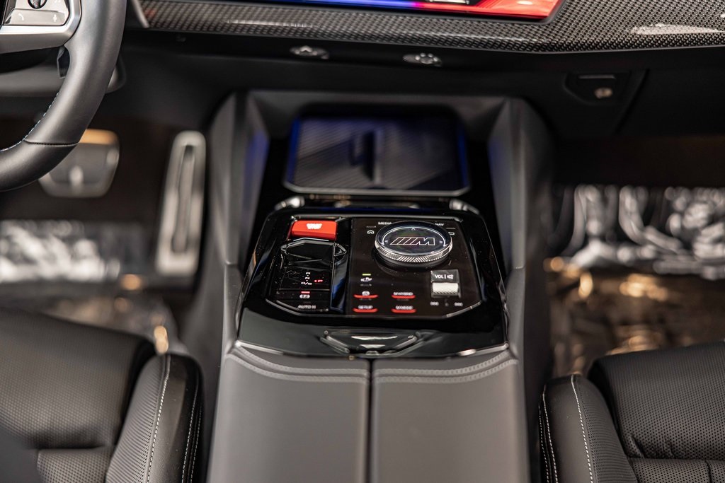 2025 BMW M5 - Image 39