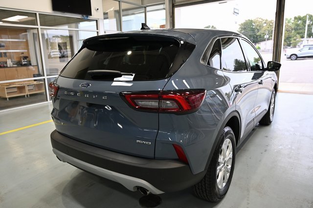 2023 Ford Escape Active photo 2