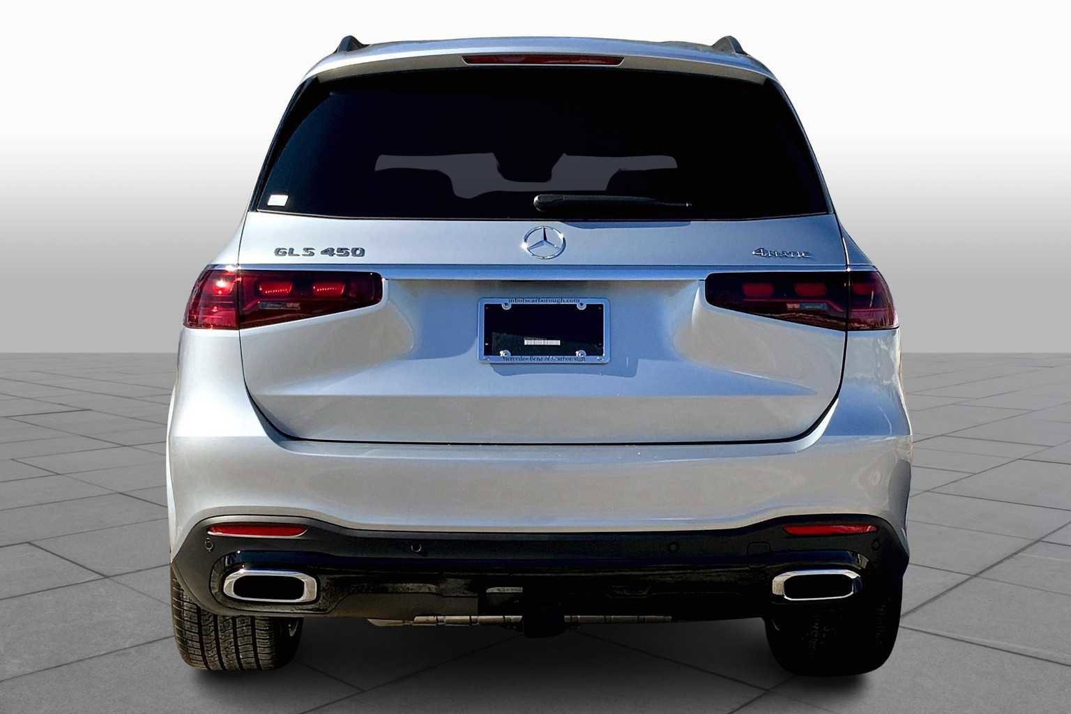 2025 Mercedes Benz GLS 450 4MATIC photo 4
