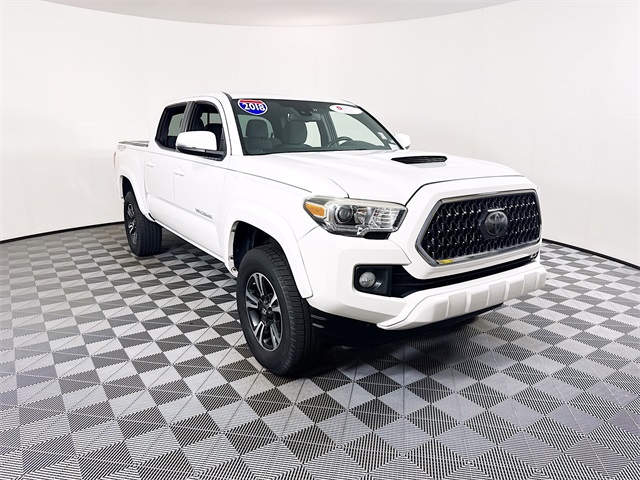 2018 Toyota Tacoma TRD Sport's photo