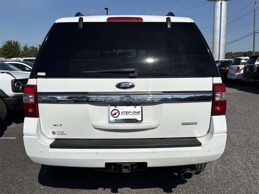 2016 Ford Expedition XLT photo 4